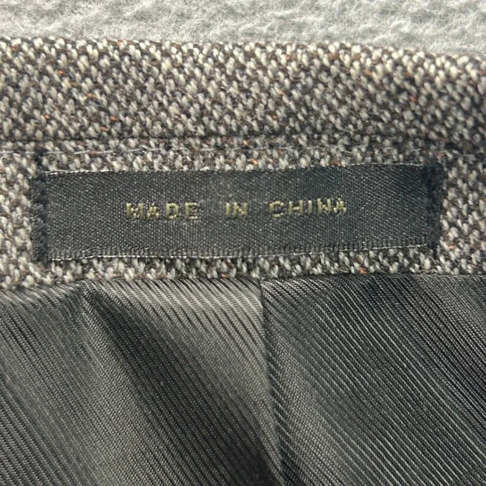 Sport Coat Blazer Mens 44R Gray Worsted Wool Silk Blend Lines Two Button Jacket